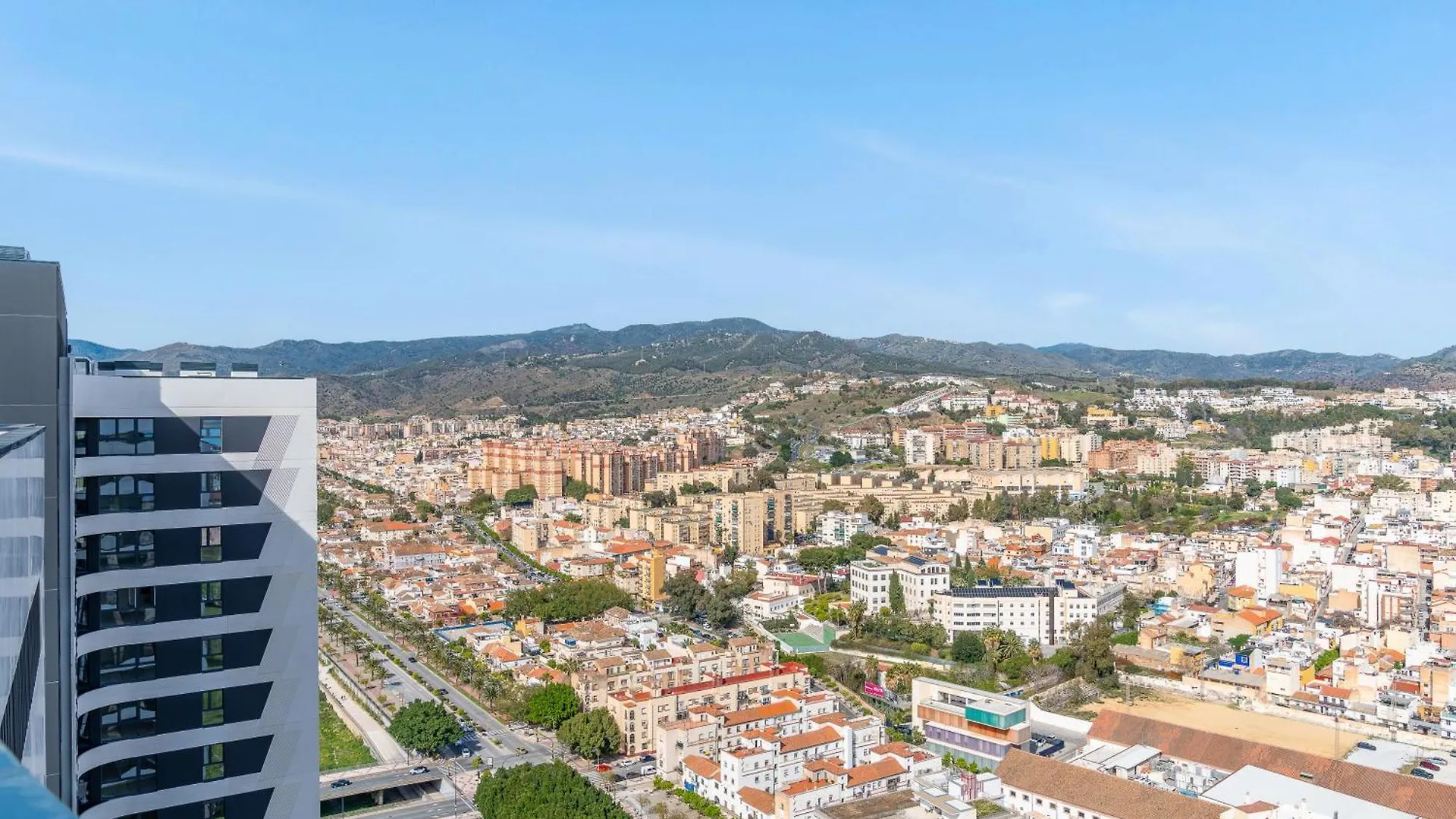 Malaga Tower View 아파트 0*,