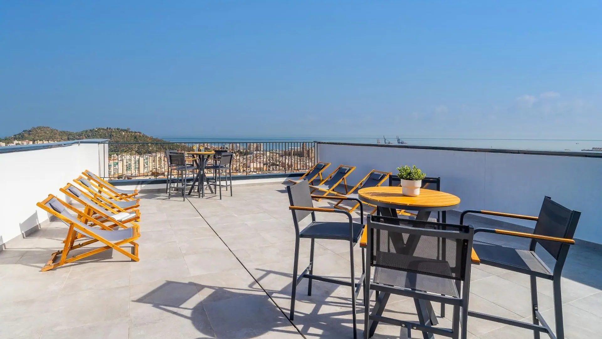 Malaga Tower View 아파트 0*,  스페인